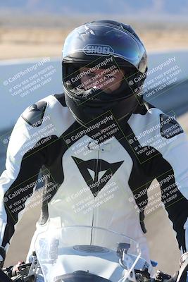 media/Dec-01-2025-Moto Forza (Mon) [[2daa91e15f]]/4-Around the Pits/